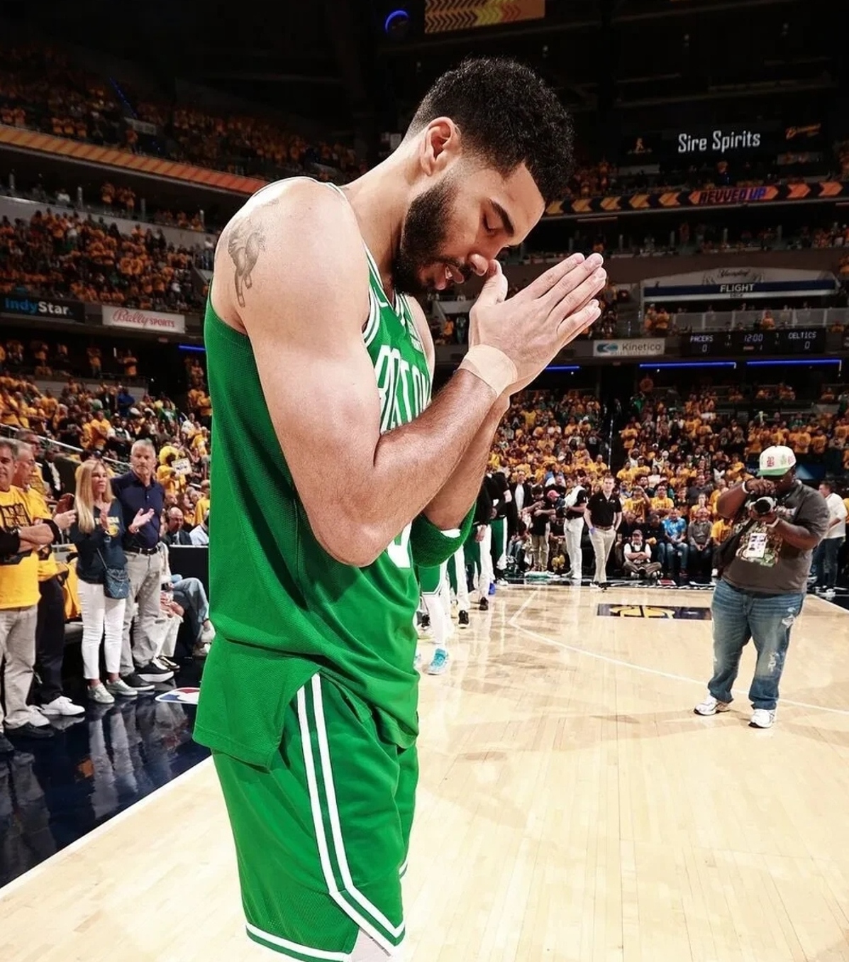 爱游戏-包含塔图姆重要时刻刷新纪录，TES带队取胜！的词条