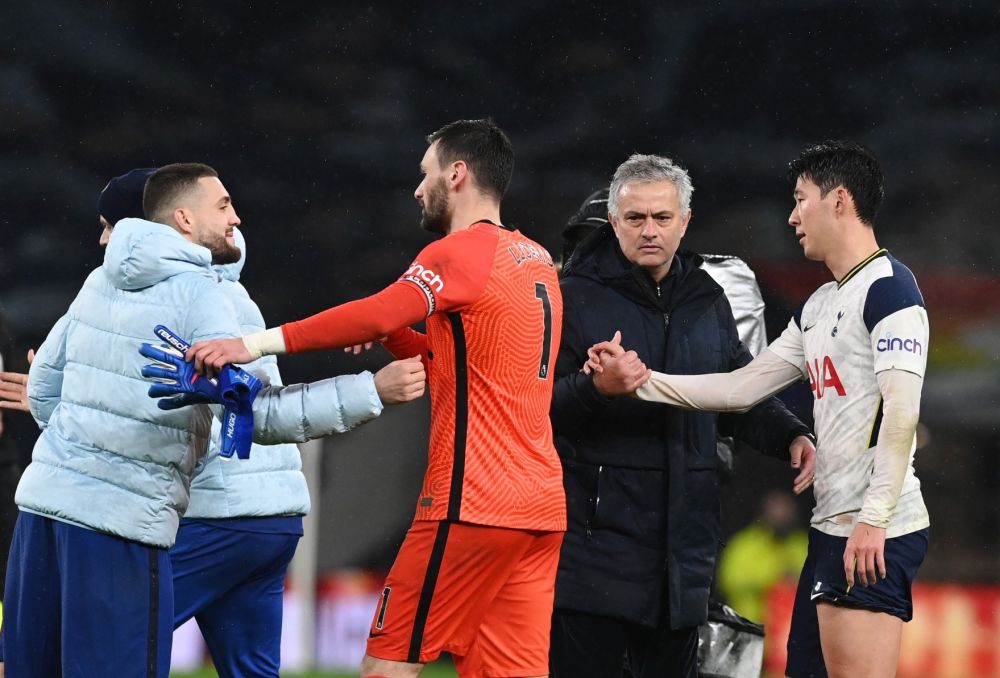 AYX-包含浓眉哥连续十二场比赛得分超过连败，切尔西挑战极限！的词条